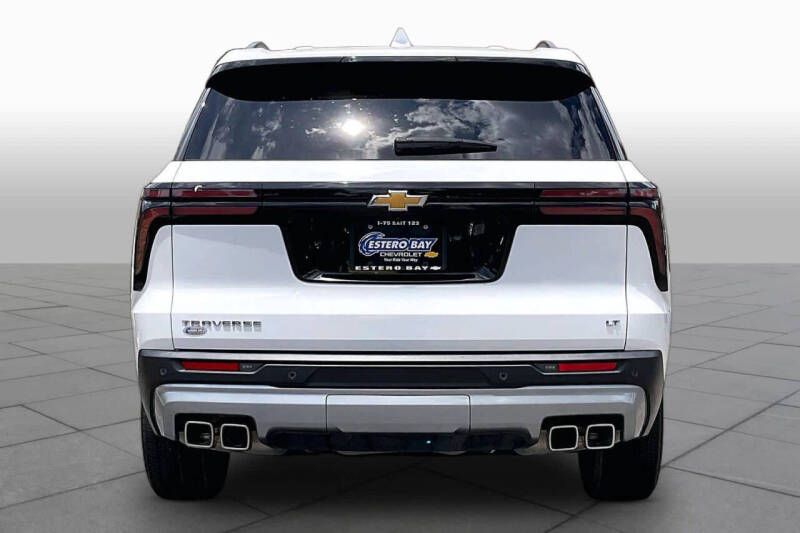 2024 Chevrolet Traverse LT