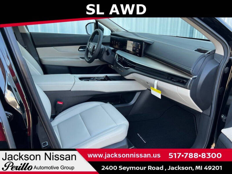 2025 Nissan Murano SL