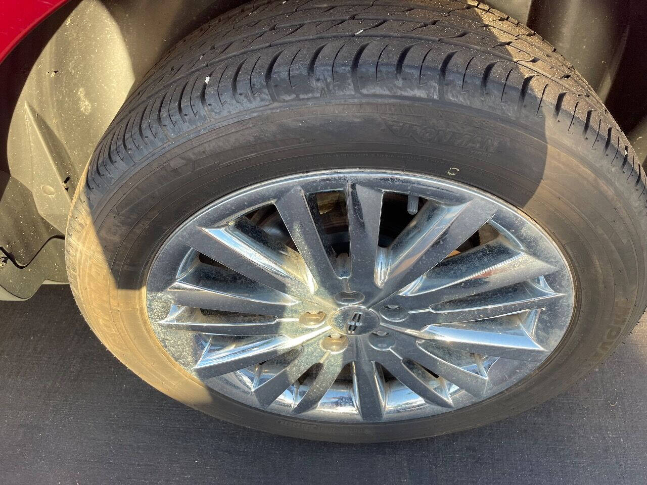 2015 Lincoln MKX  - $12,900