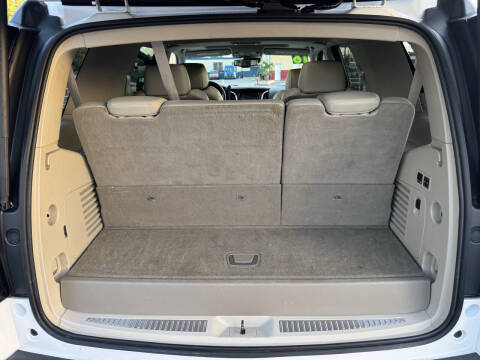 2016 Cadillac Escalade Luxury Collection