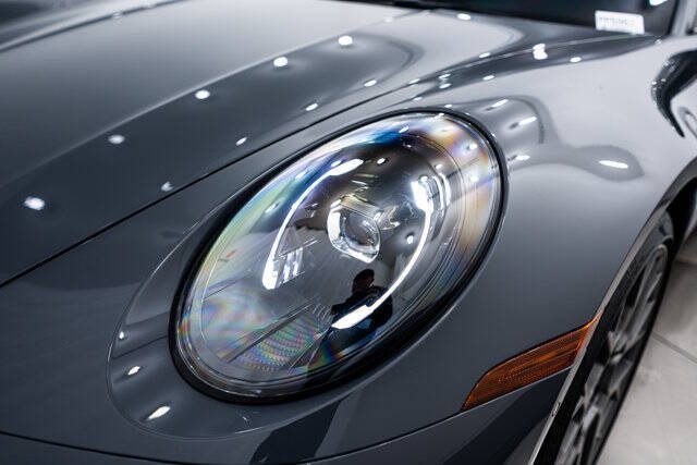 2025 Porsche 911 Carrera