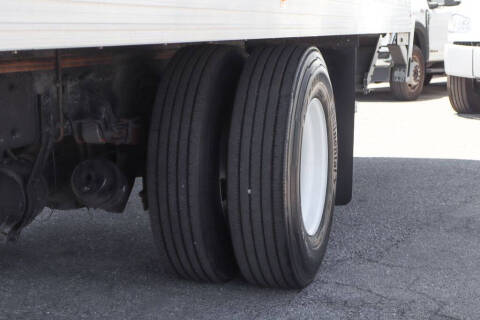 2023 Freightliner M2 106