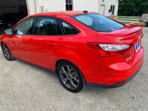 2014 Ford Focus for sale at Court House Cars, LLC in Chillicothe OH
