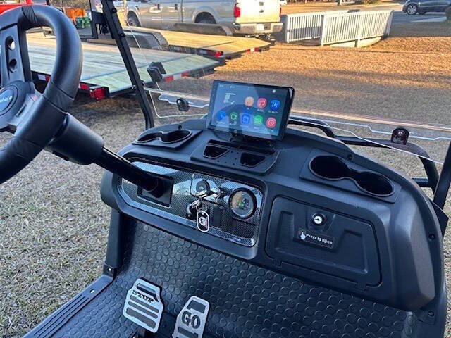 2024 Royal EV Crown 4 Lithium Golf Cart