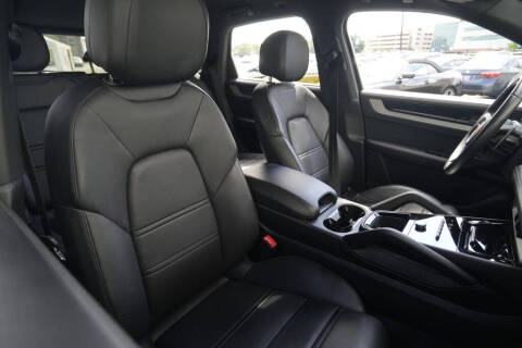 2024 Porsche Cayenne S