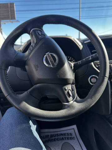 2018 Nissan Pathfinder SV