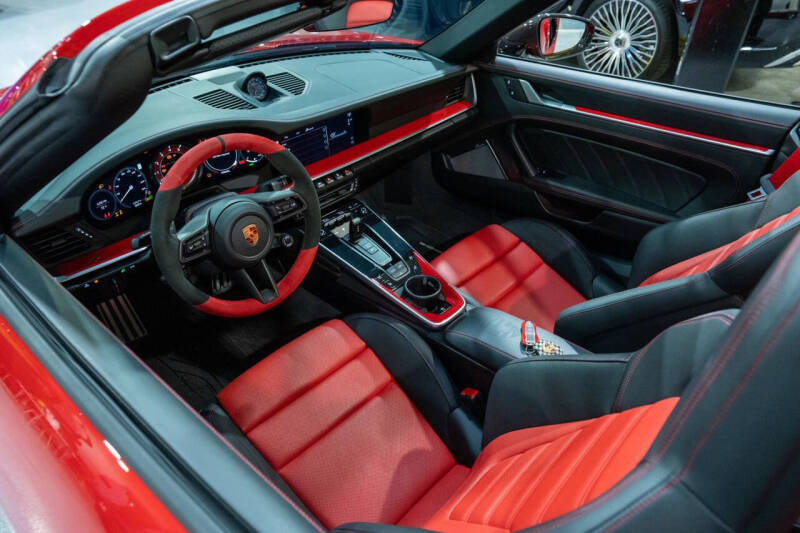 2025 Porsche 911