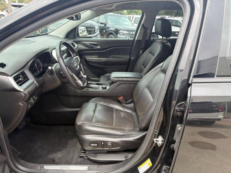 2019 GMC Acadia SLT-1