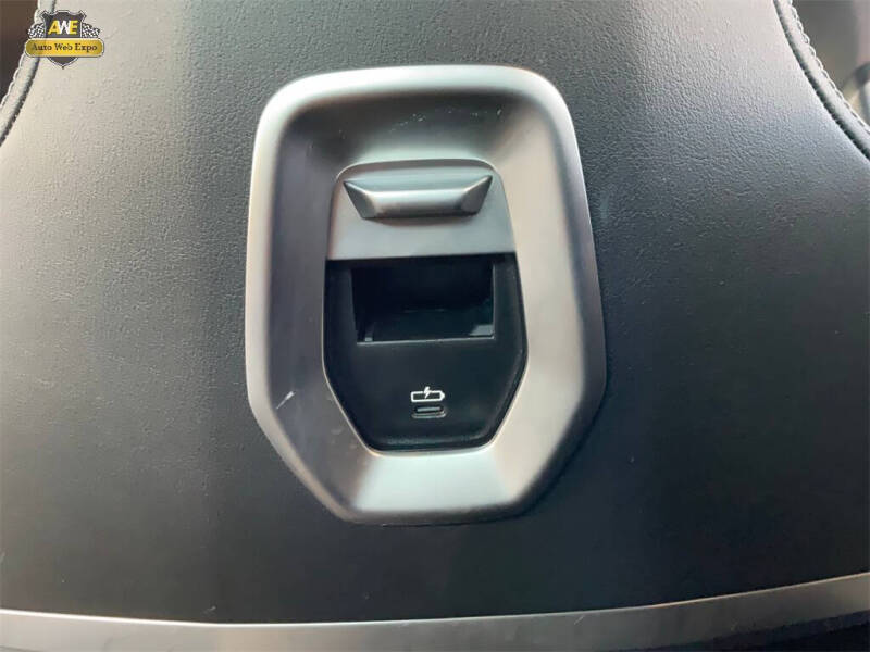 2023 BMW 7 Series 740i