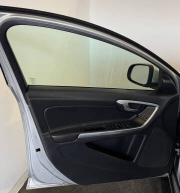 2016 Volvo V60 T5 Drive-E Premier