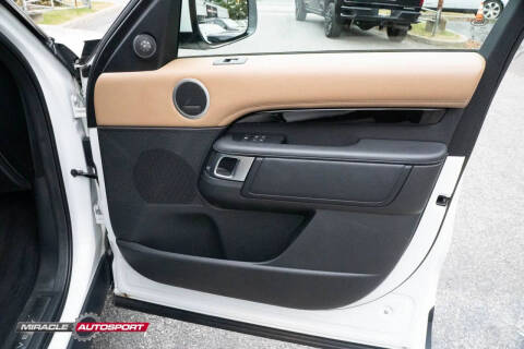 2022 Land Rover Discovery P300 S