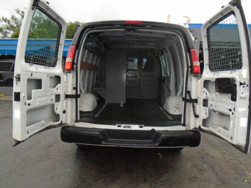 2017 Chevrolet Express 2500