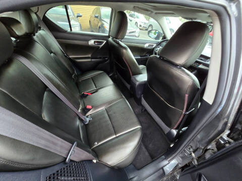 2011 Lexus CT 200h Premium