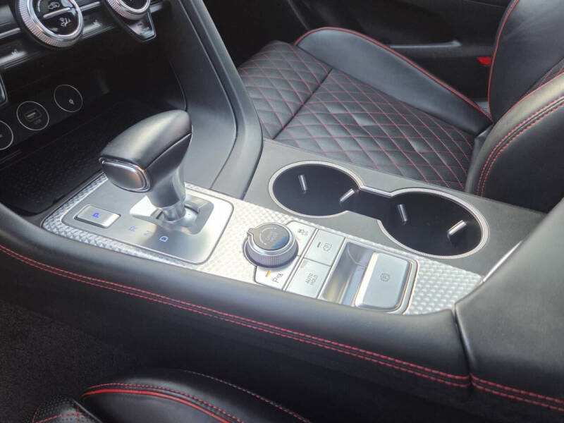 2023 Genesis G70