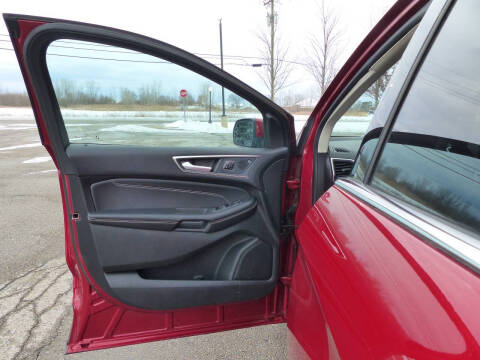2023 Ford Edge Titanium