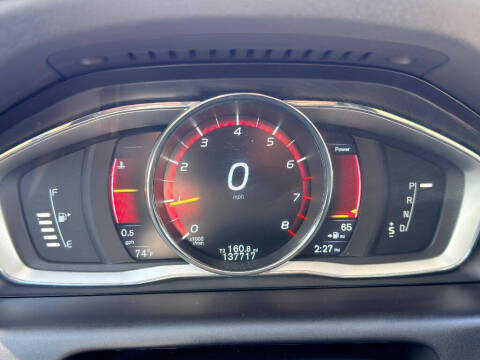 2016 Volvo XC60 T6 Drive-E