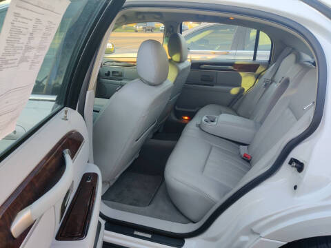 2007 Lincoln Town Car Signature