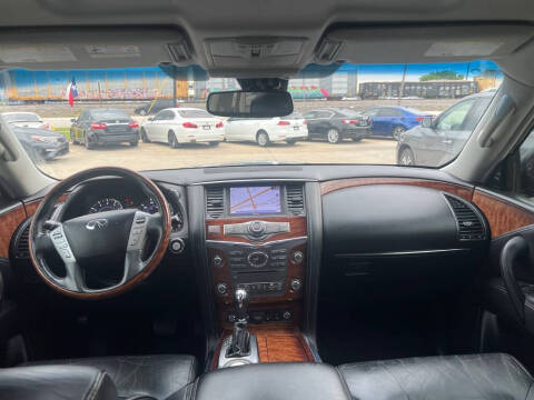 2015 Infiniti QX80