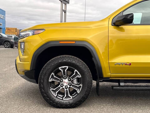 2024 GMC Canyon AT4