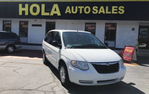 2007 Chrysler Town and Country for sale at HOLA AUTO SALES CHAMBLEE- BUY HERE PAY HERE - in Atlanta GA