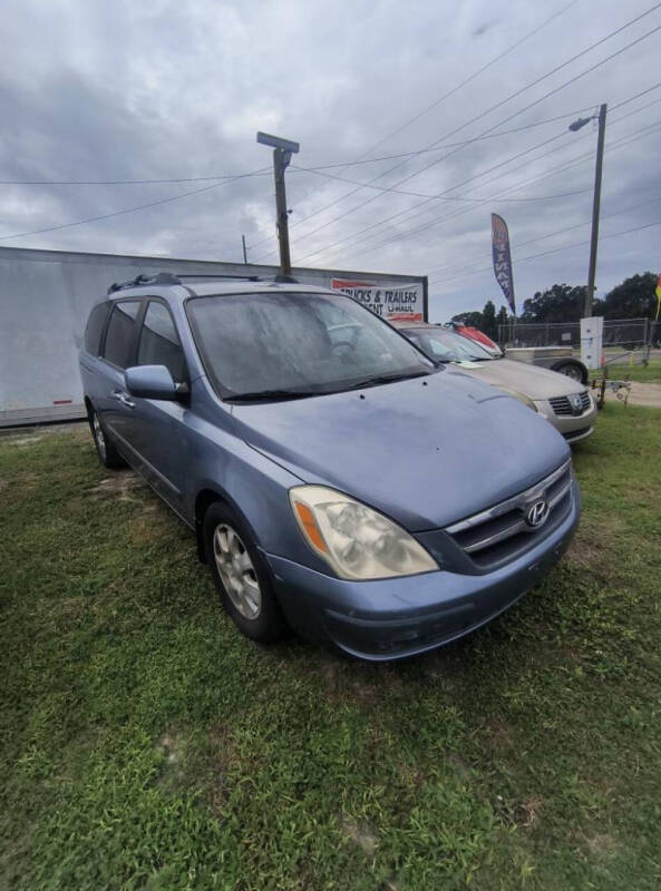 2008 Hyundai Entourage GLS