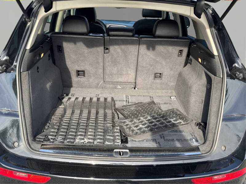 2011 Audi Q5 3.2 quattro Premium Plus