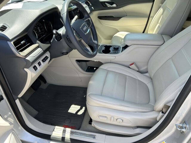 2020 GMC Acadia Denali