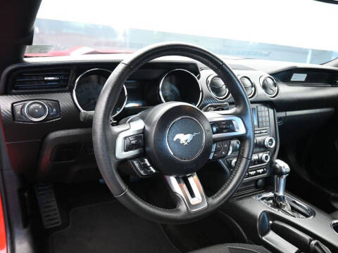 2017 Ford Mustang V6