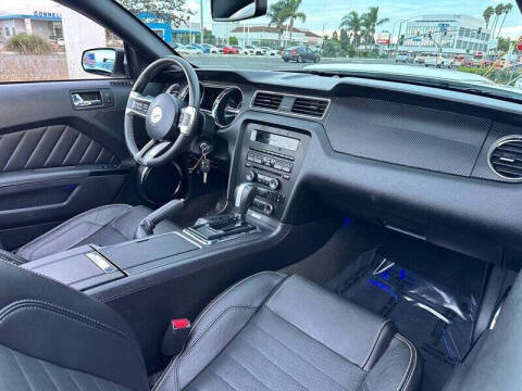 2014 Ford Mustang V6 Premium