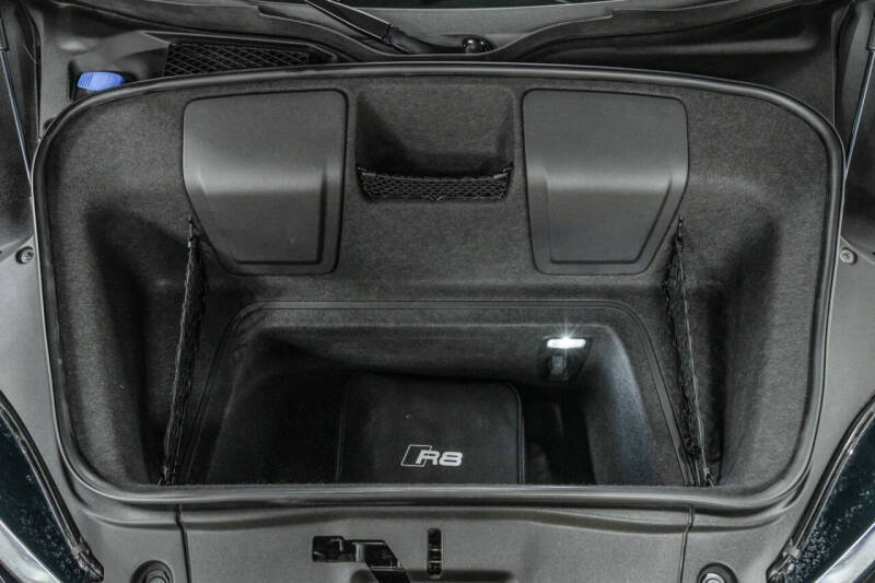 2023 Audi R8 5.2 V10 performance