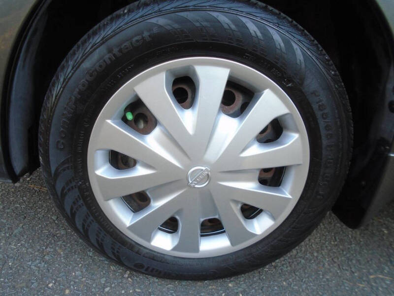 2018 Nissan Versa S Plus