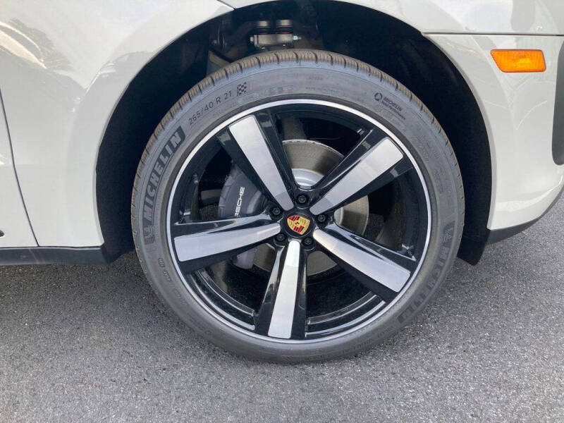 2024 Porsche Macan