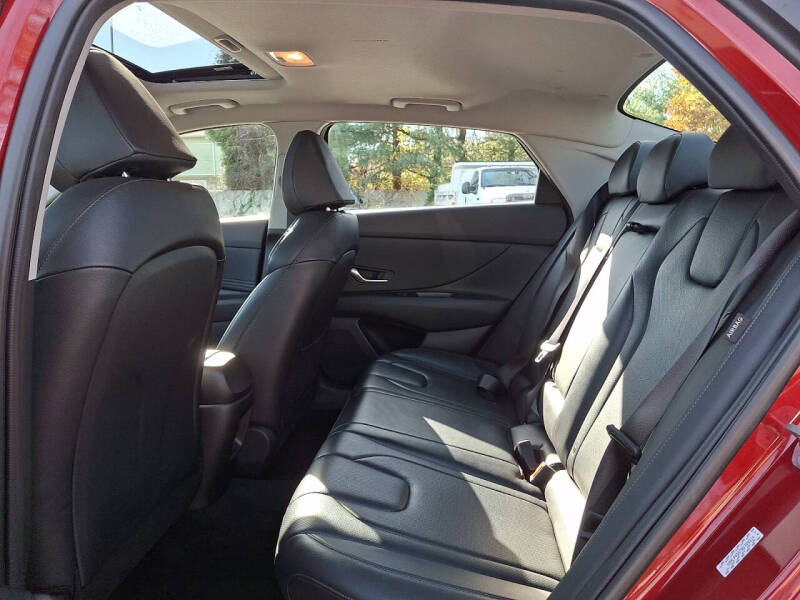 2024 Hyundai Elantra Limited