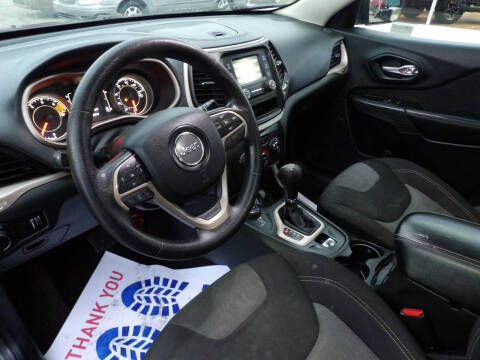 2016 Jeep Cherokee Sport