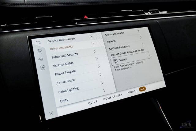 2024 Land Rover Range Rover Sport P360 SE