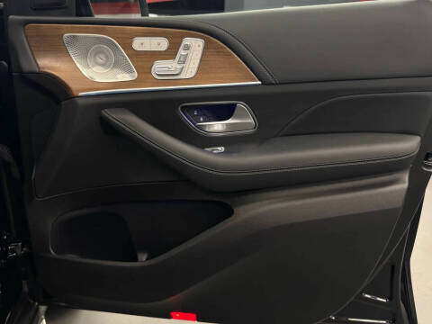 2024 Mercedes-Benz GLS AMG GLS 63