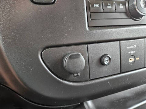 2011 GMC Savana LS 3500