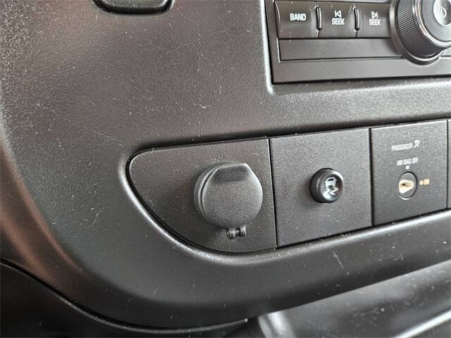 2011 GMC Savana LS 3500