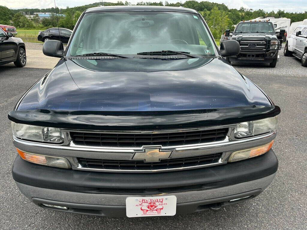 2005 Chevrolet Suburban 8