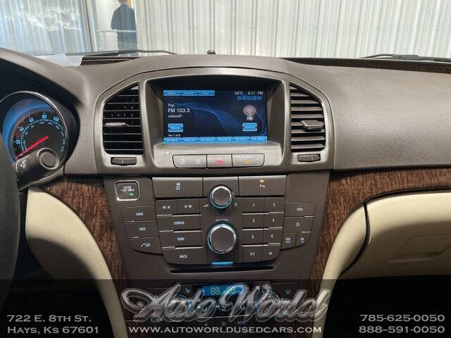 2013 Buick Regal Premium 1