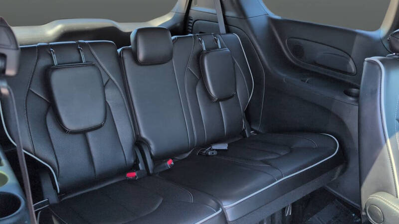 2025 Chrysler Pacifica Limited
