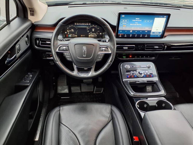 2022 Lincoln Nautilus Reserve