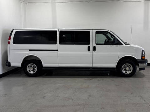 2025 Chevrolet Express LT 3500