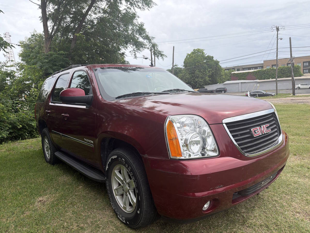 Red 2011 GMC Yukon SLE 4x2 SLE 4dr SUV 2