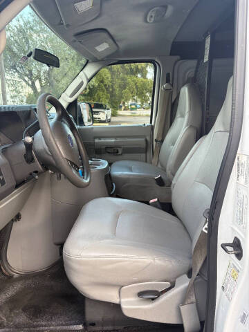 2009 Ford E-Series E-250