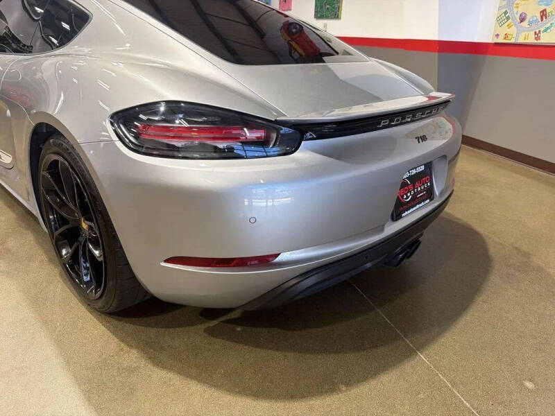 2024 Porsche 718 Cayman Style Edition