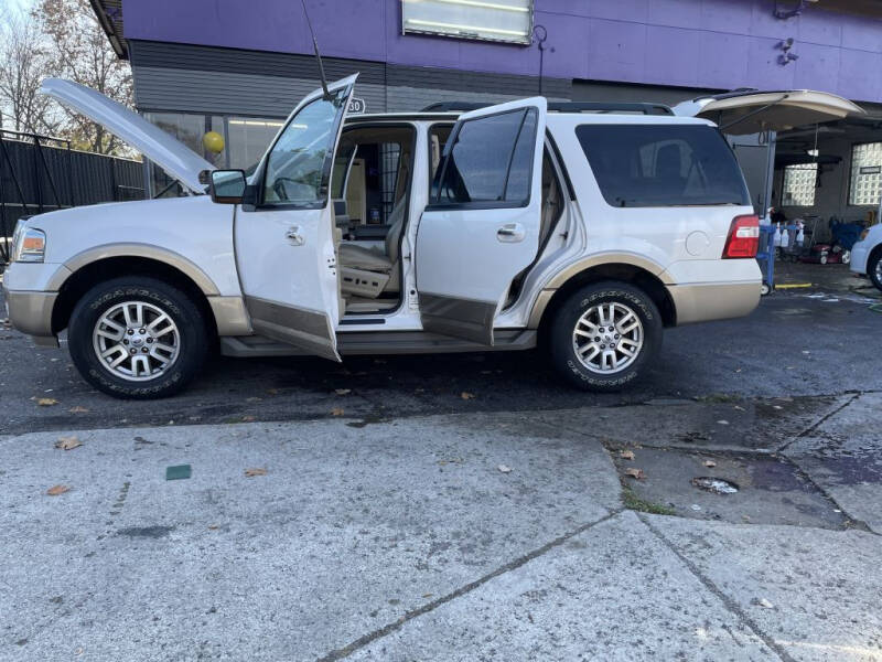 2011 Ford Expedition XLT