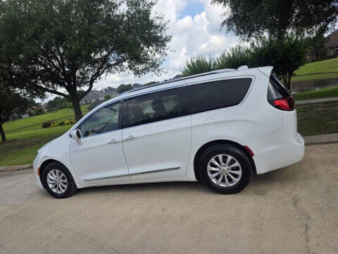 2019 Chrysler Pacifica Touring L
