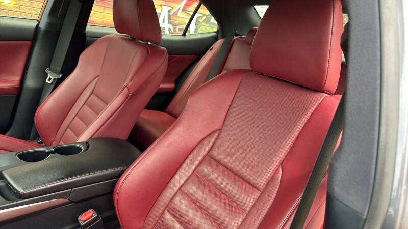 2018 Lexus IS 300