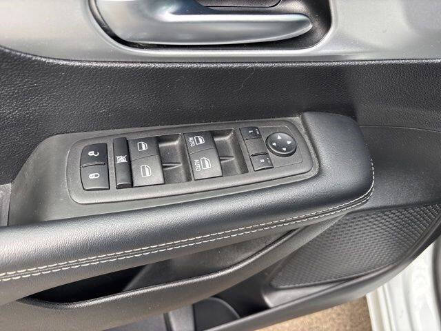2023 Chrysler Pacifica Touring